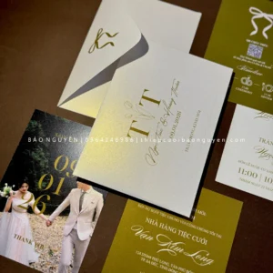 (BN-AK050) Thiệp Cưới Giấy Ánh Kim Thơm
